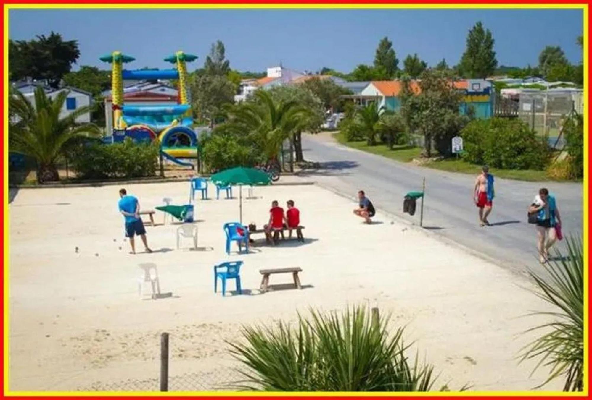 Bungalow De 2 Chambres Avec Piscine Partagee Sauna Et Terrasse A Saint Denis D'Oleron A 1 Km De La Plage ภายนอก รูปภาพ